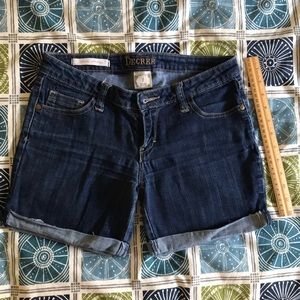 Decree stretch jean shorts